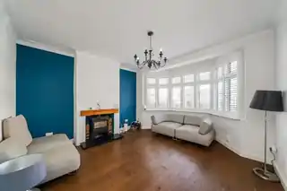 58 Beresford Road, photo 3
