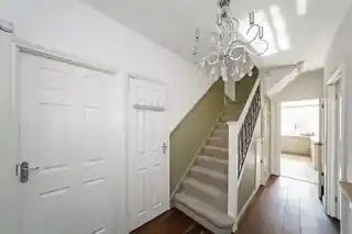 58 Beresford Road, photo 2