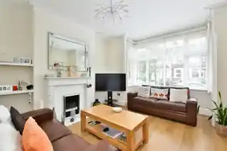 58 Bolton Road, photo 2