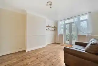 58 Brockenhurst Avenue, photo 3