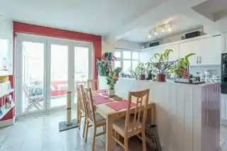 58 Castlewood Drive, photo 4