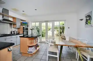 58 Chadwick Place, photo 3