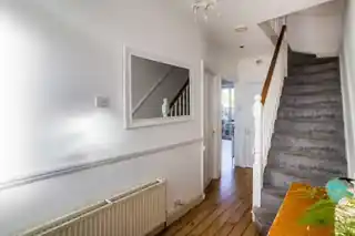 58 Chertsey Drive, photo 4
