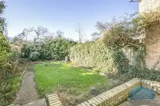 58 Clarence Road, photo 2