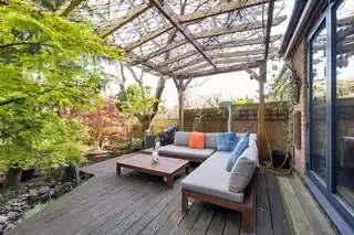 58 Elmfield Road, photo 3