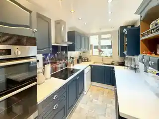 58 Elmsleigh Avenue, photo 3