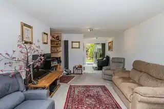 58 Hayman Crescent, photo 2