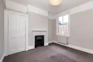 58 Highlever Road, photo 3