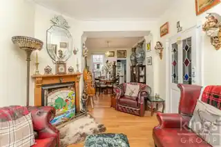 58 Landseer Road, photo 3