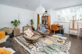 58 Morland Estate, photo 2