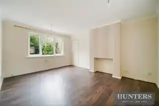 58 Moulton Avenue, photo 4