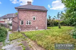58 Moulton Avenue, photo 2