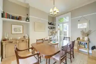 58 Rathfern Road, photo 3