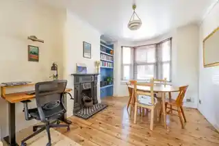 58 Stanley Road, photo 2