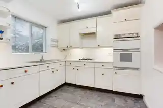 58 Waddington Avenue, photo 3