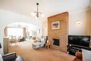 58 Woodlands Avenue, photo 4