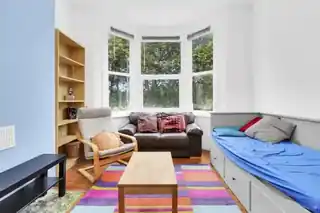 580 High Road Leyton, photo 2