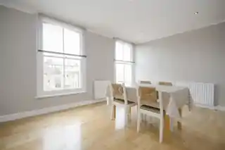 58A Rushmore Road, photo 3