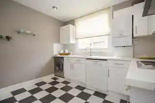 58A Rushmore Road, photo 4