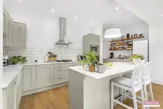 59 Avondale Road, photo 4