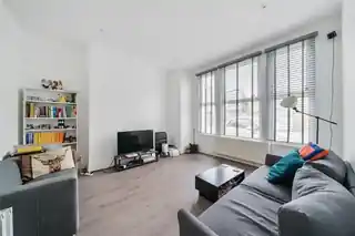 59 Brampton Road, photo 2