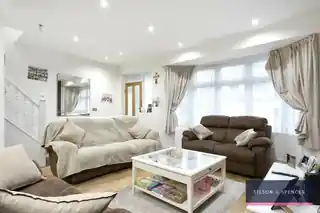 59 Chalgrove Road, photo 4