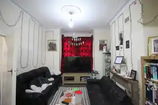 59 Churston Avenue, photo 2
