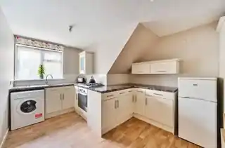 59 Granville Close, photo 2