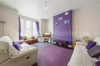 59 Hermitage Road, photo 2