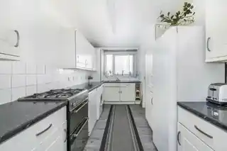 59 Hilltop Avenue, photo 4
