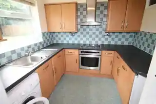 59 Huxley Close, photo 2