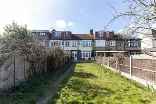 59 Spearpoint Gardens, photo 2
