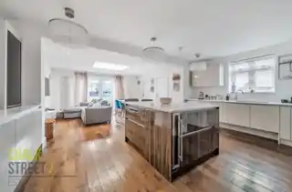 59 Stewart Avenue, photo 3
