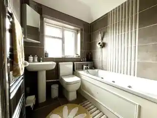 59A Gilders Road, photo 4