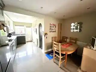 59A Gilders Road, photo 3