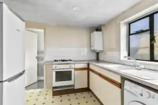 59A Windmill Road, photo 4