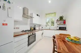 59B Church Road, photo 2