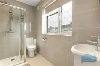 5A Charter Way, photo 4