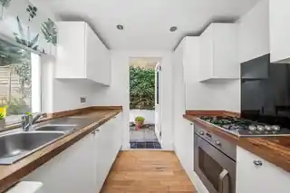 5A Mosslea Road, photo 3