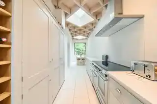 5B Granville Park, photo 3