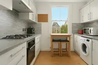 5C Hamlet Road, photo 3