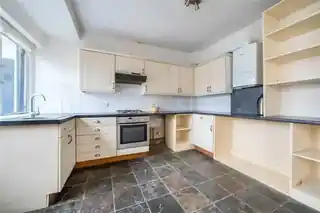 6 Abbotts Road, photo 4