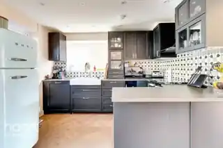 6 Ashby Close, photo 3