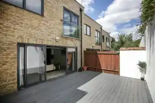 6 Ashleigh Mews, photo 4