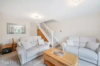 6 Baron Close, photo 4
