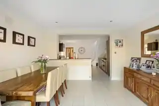 6 Burcharbro Road, photo 4