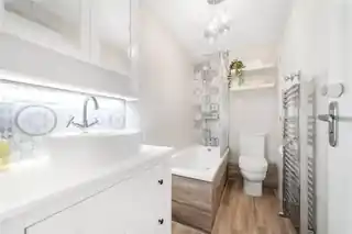 6 Burrow Road, photo 4