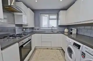6 Cavendish Close, photo 3