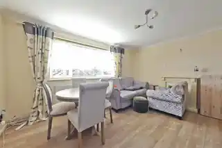 6 Cavendish Close, photo 2