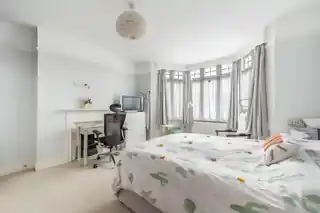 6 Chandos Road, photo 4